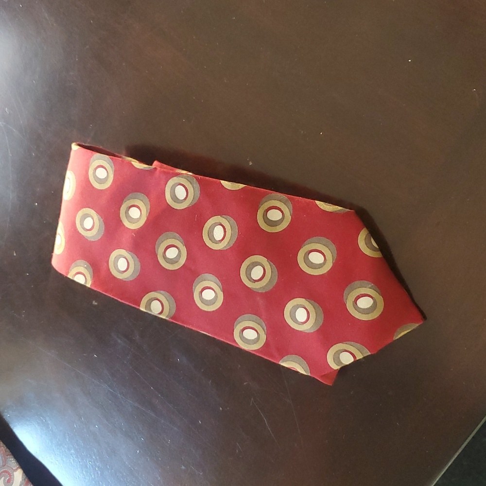 BURBERRYS Of LONDON 100% silk tie